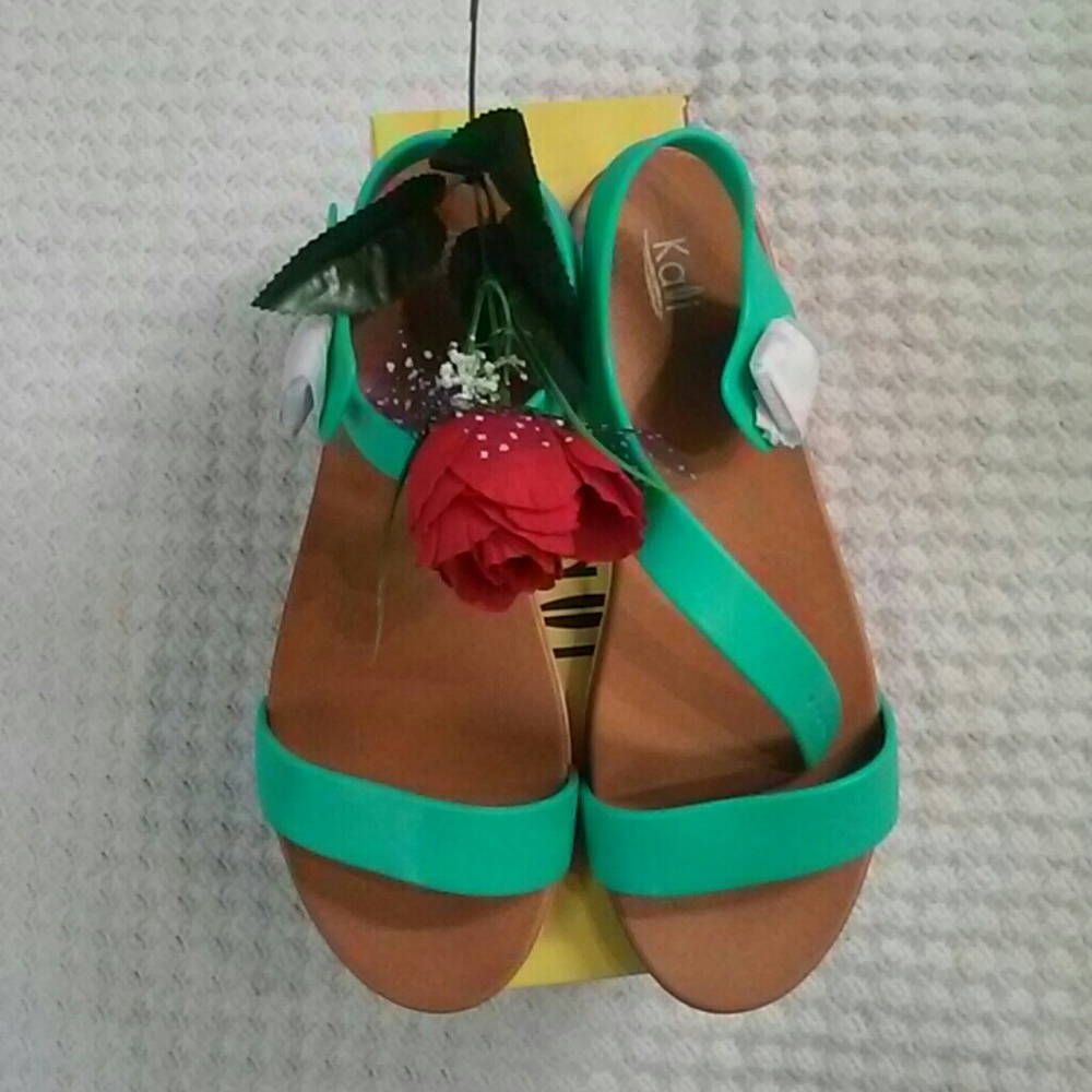 Kalli Sandals